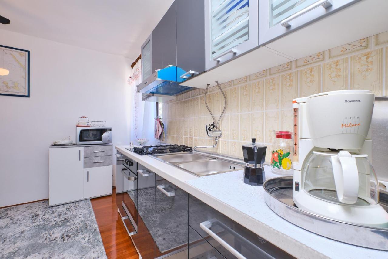 Apartman Ana Mali Lošinj Exterior foto